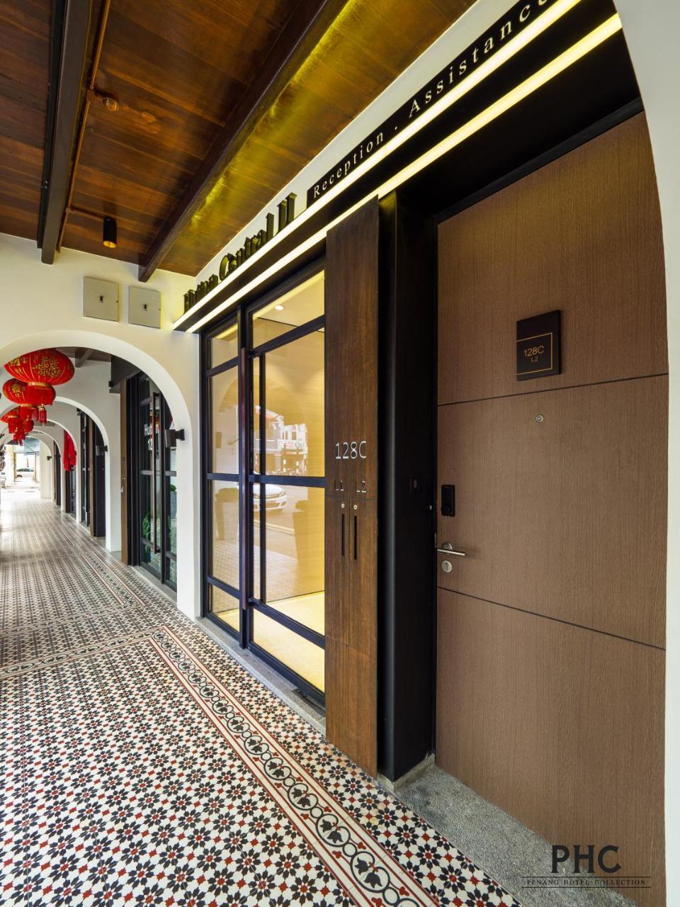 Hutton Central Hotel George Town Bagian luar foto